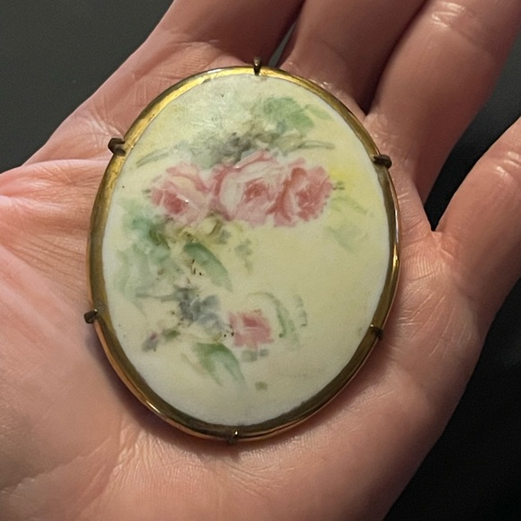 Antique Victorian Hand Painted Porcelain Floral Pink Rose Flower Brooch Pin - Picture 3 of 15